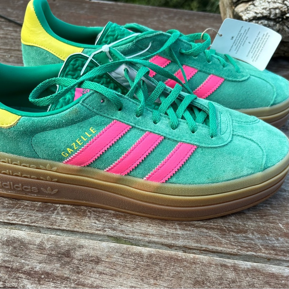 Adidas Gazelle Bold Athletic Shoe Court Green/Lucid Pink. Size 9 - Picture 3 of 4